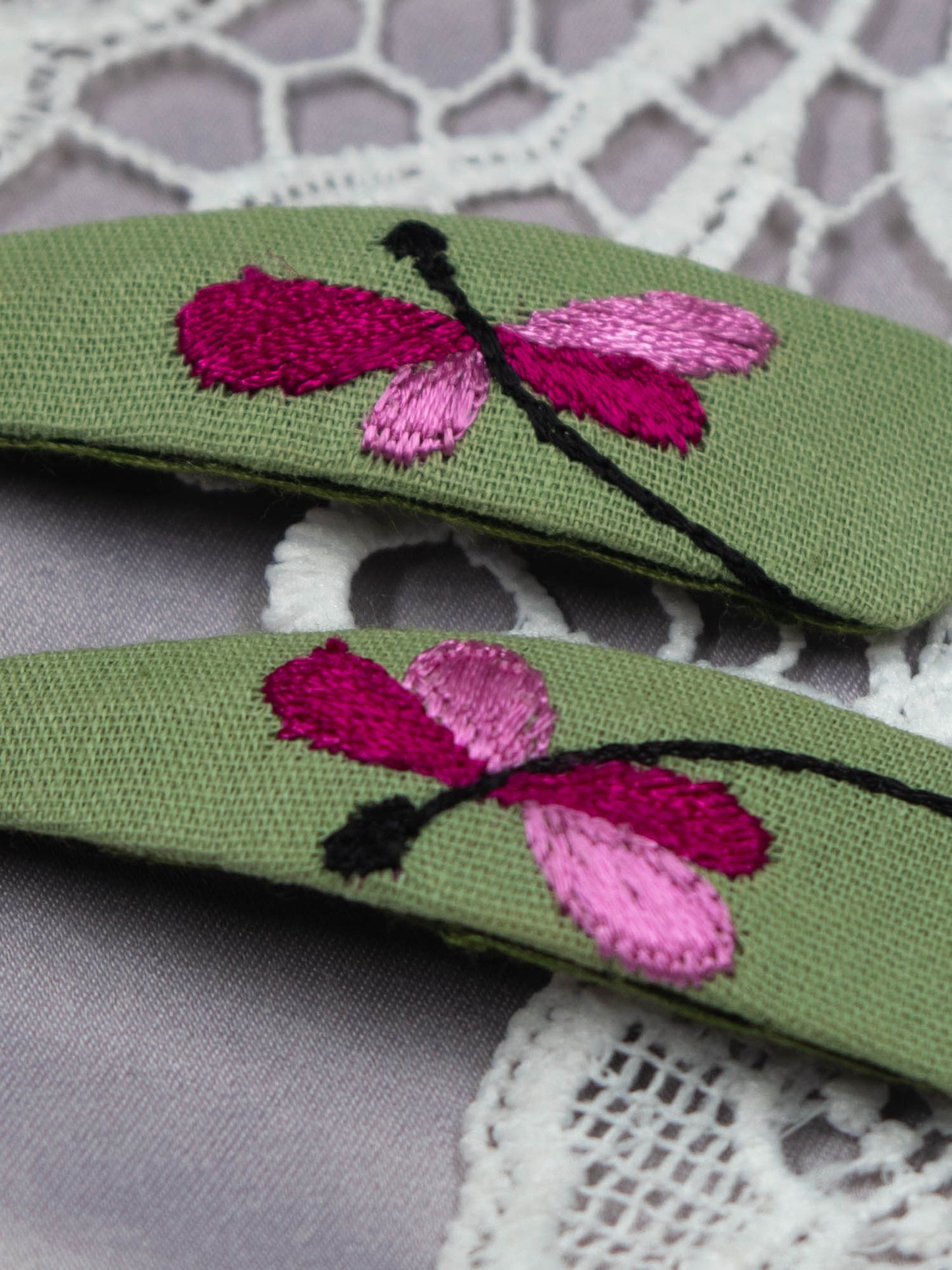 Hand Embroidered Clips (Variation 25)