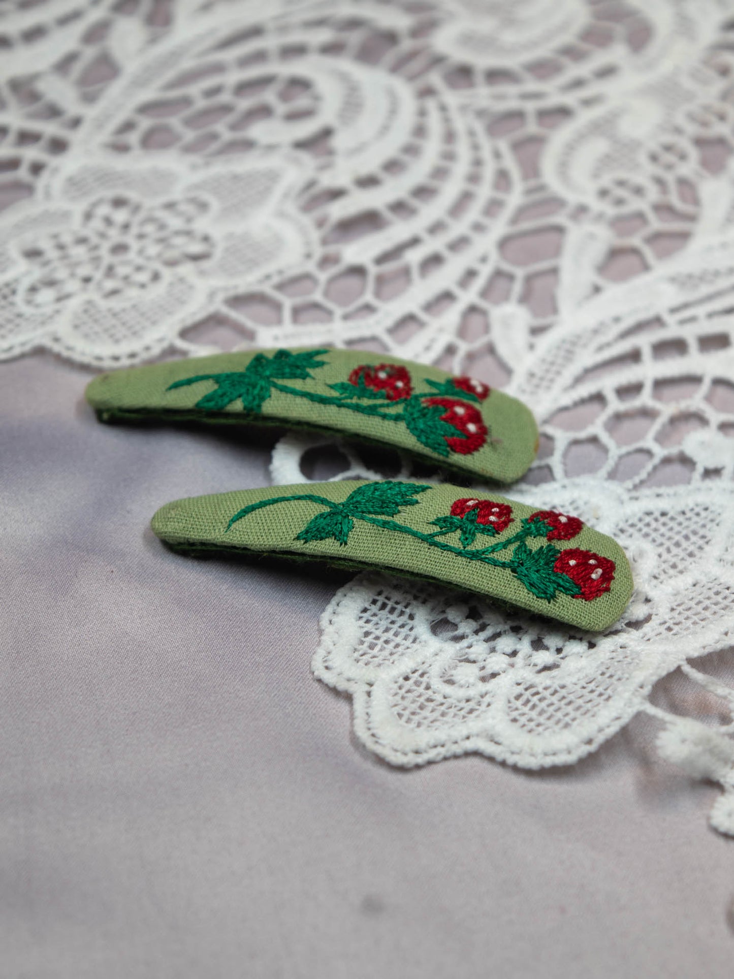 Hand Embroidered Clips (Variation 53)
